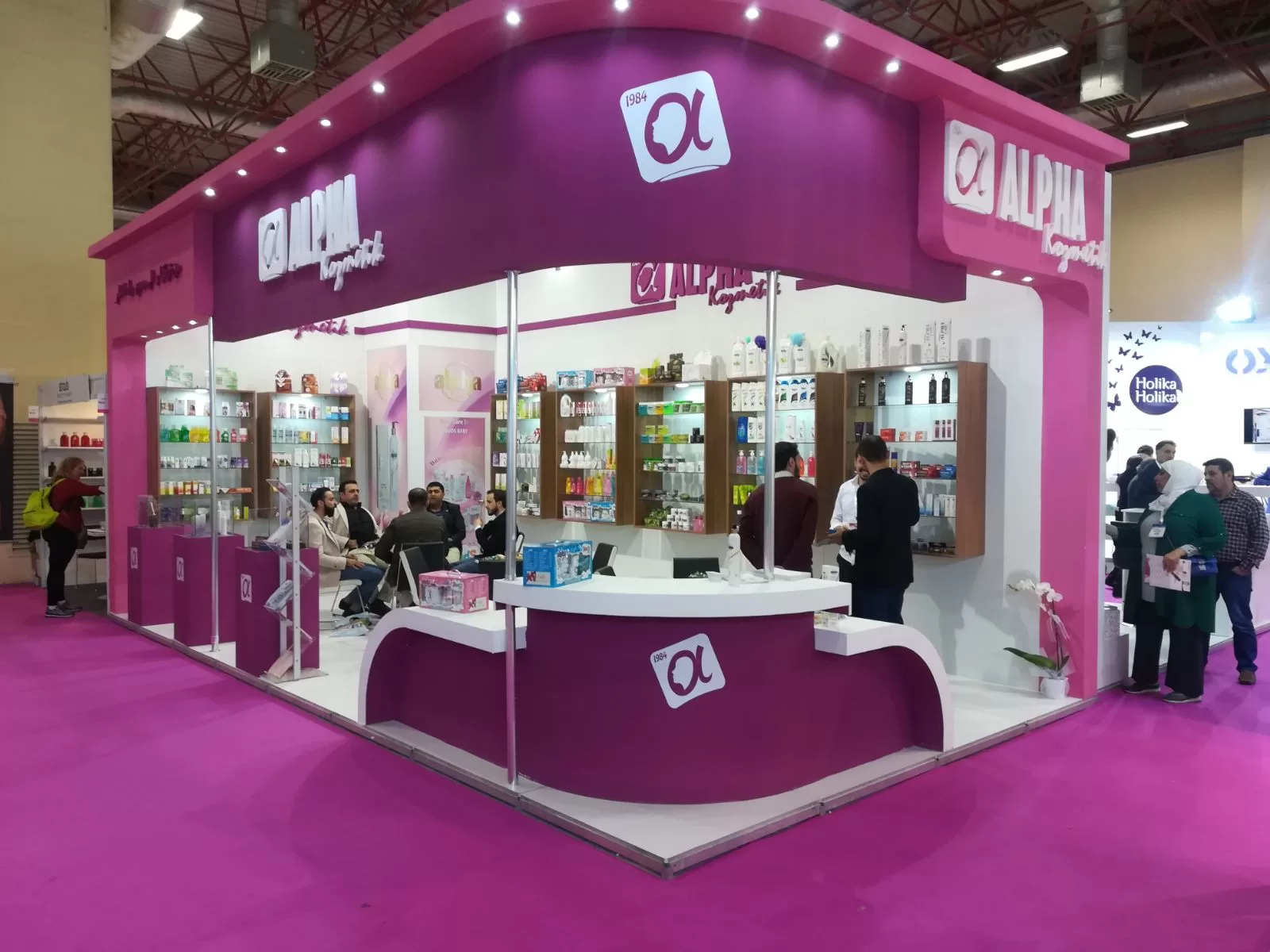 Alpha Kozmetik Wooden Booth