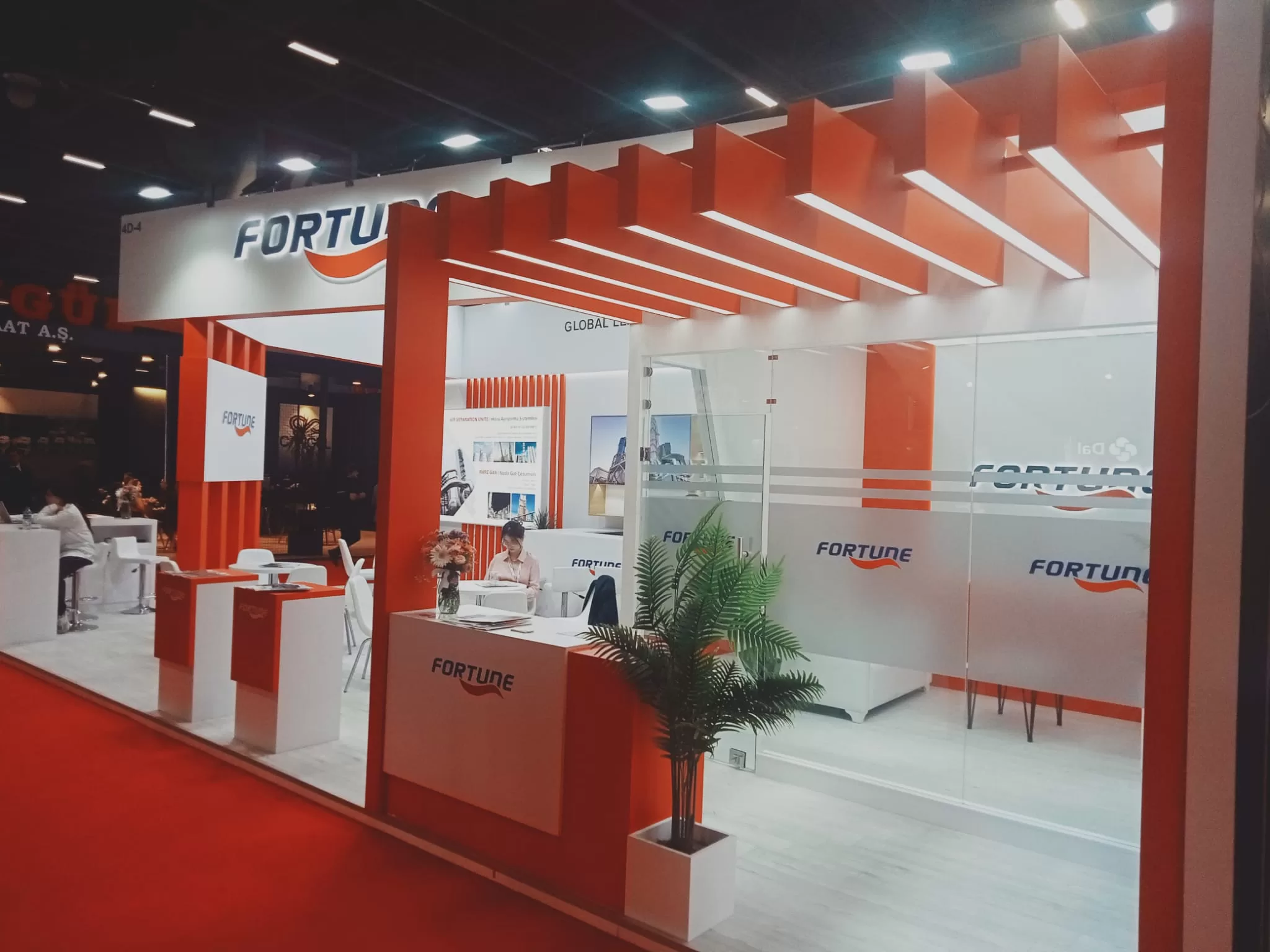 Fortune Wooden Booth 3