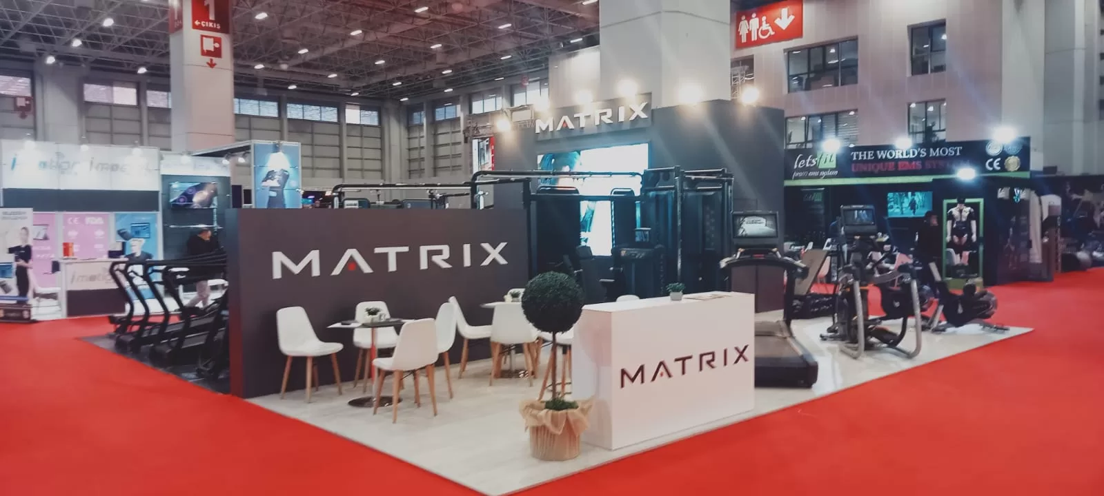 Matrix Spor Wooden Booth 4