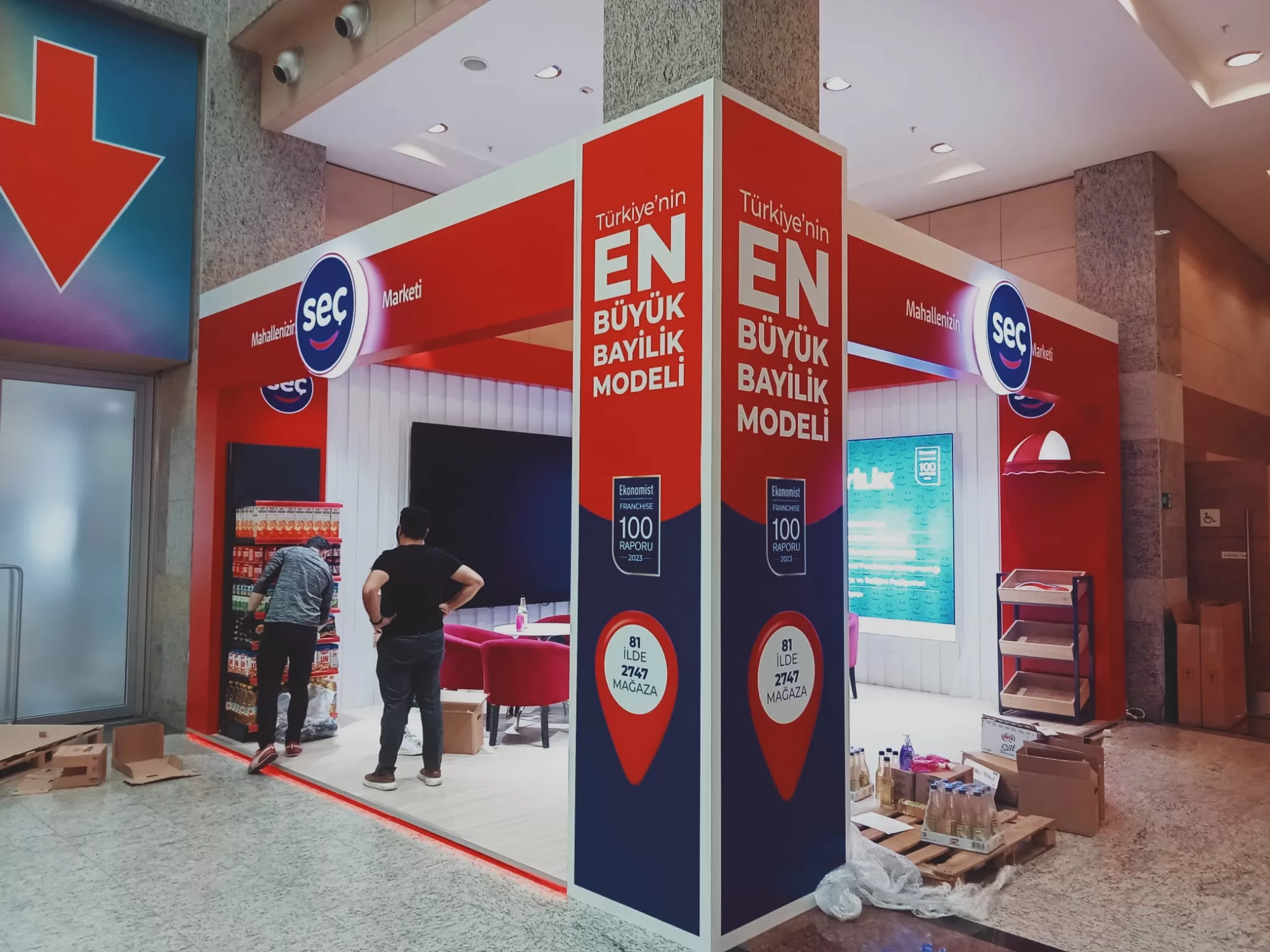 Seç Market Ahşap Stand
